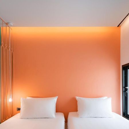 Speck Bangkok Vandrarhem Exteriör bild