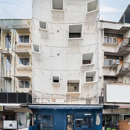 Speck Bangkok Vandrarhem Exteriör bild