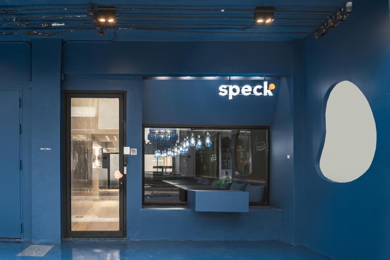 Speck Bangkok Vandrarhem Exteriör bild