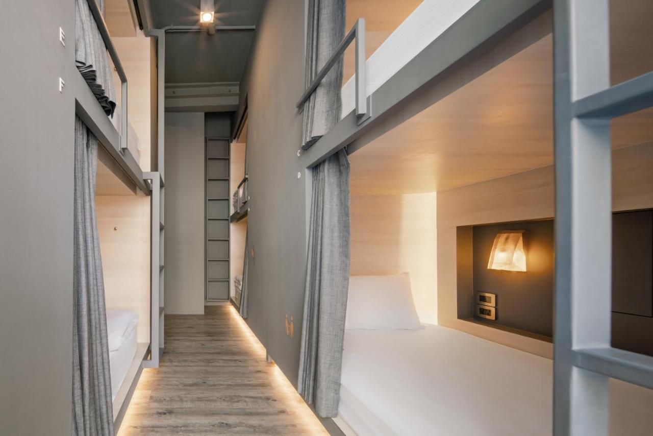 Speck Bangkok Vandrarhem Exteriör bild